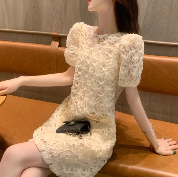 收腰2024网红新款气质重工法式修身夏季时髦洋气蕾丝收腰裙子
