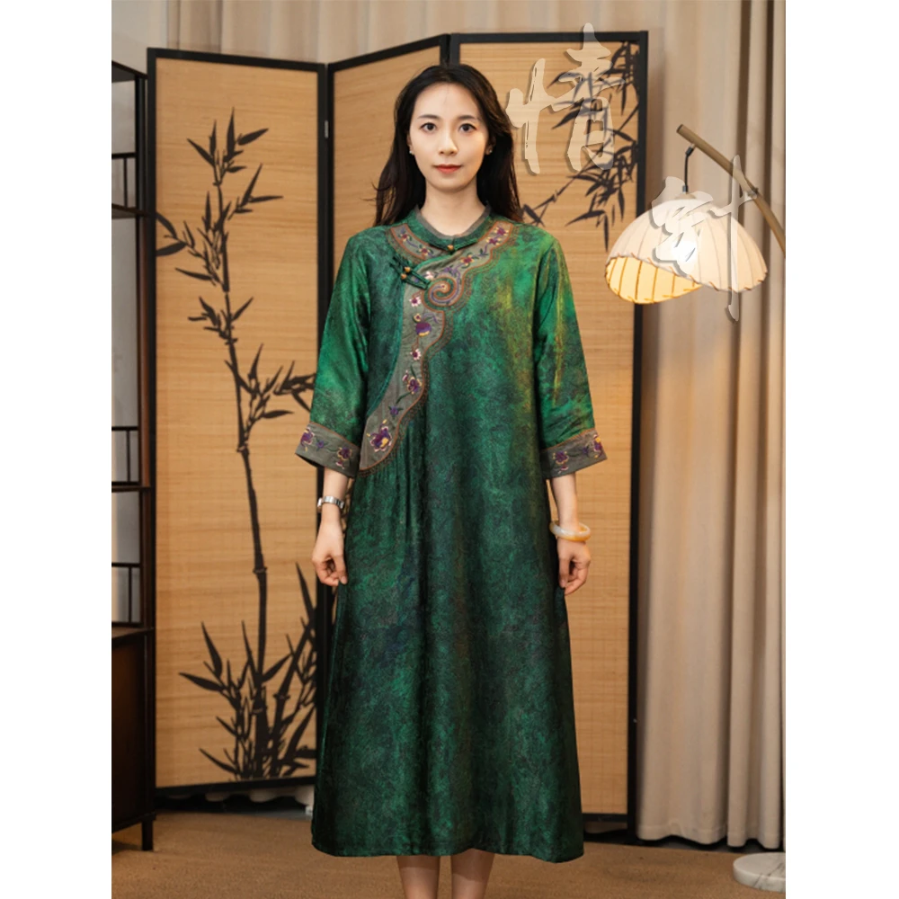 【情针】莨丝阁定制新款万针刺绣气质盘扣新中式国风提花复古连衣裙