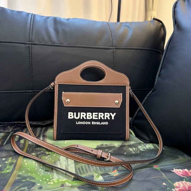 99新 BURBERRY/博柏利 博柏利邮差/108