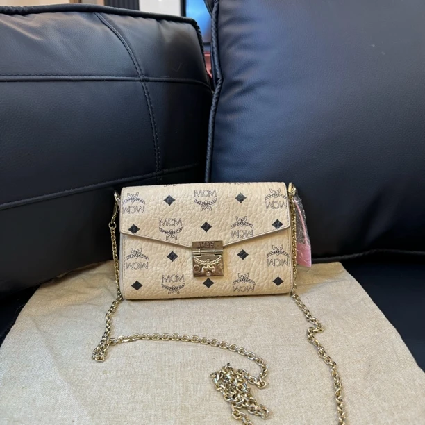 95新 MCM MCM斜挎包