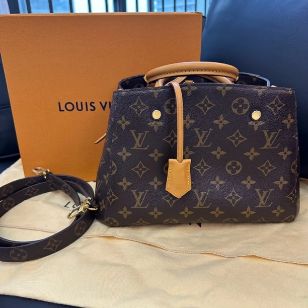 95新 LouisVuitton/路易威登 LV蒙田BB/047