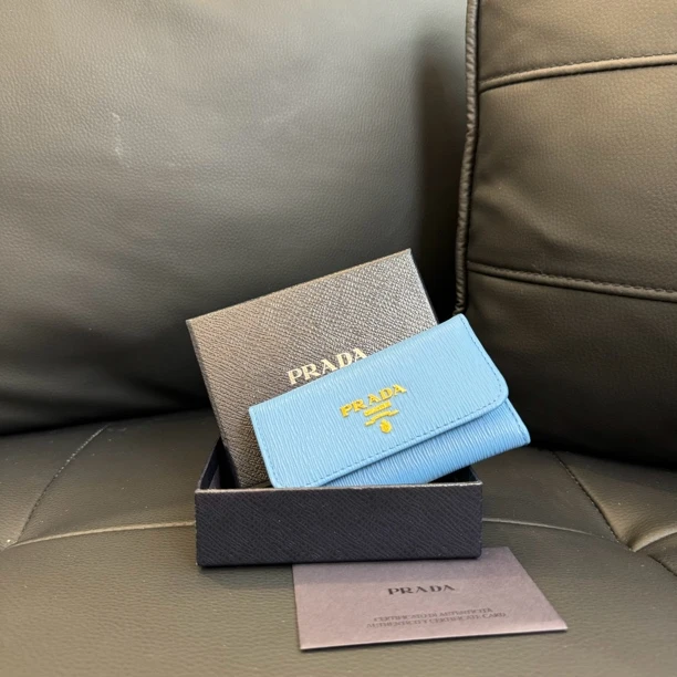 全新未使用 Prada/普拉达 普拉达钥匙包