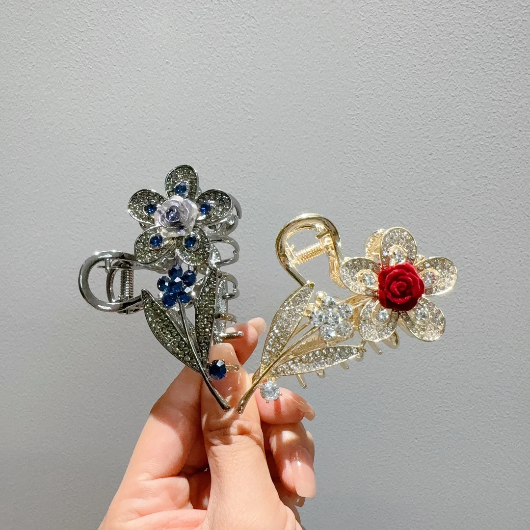 花朵蝴蝶抓夹女2023新款夹子头饰发夹后脑勺高级感盘发鲨鱼夹发饰