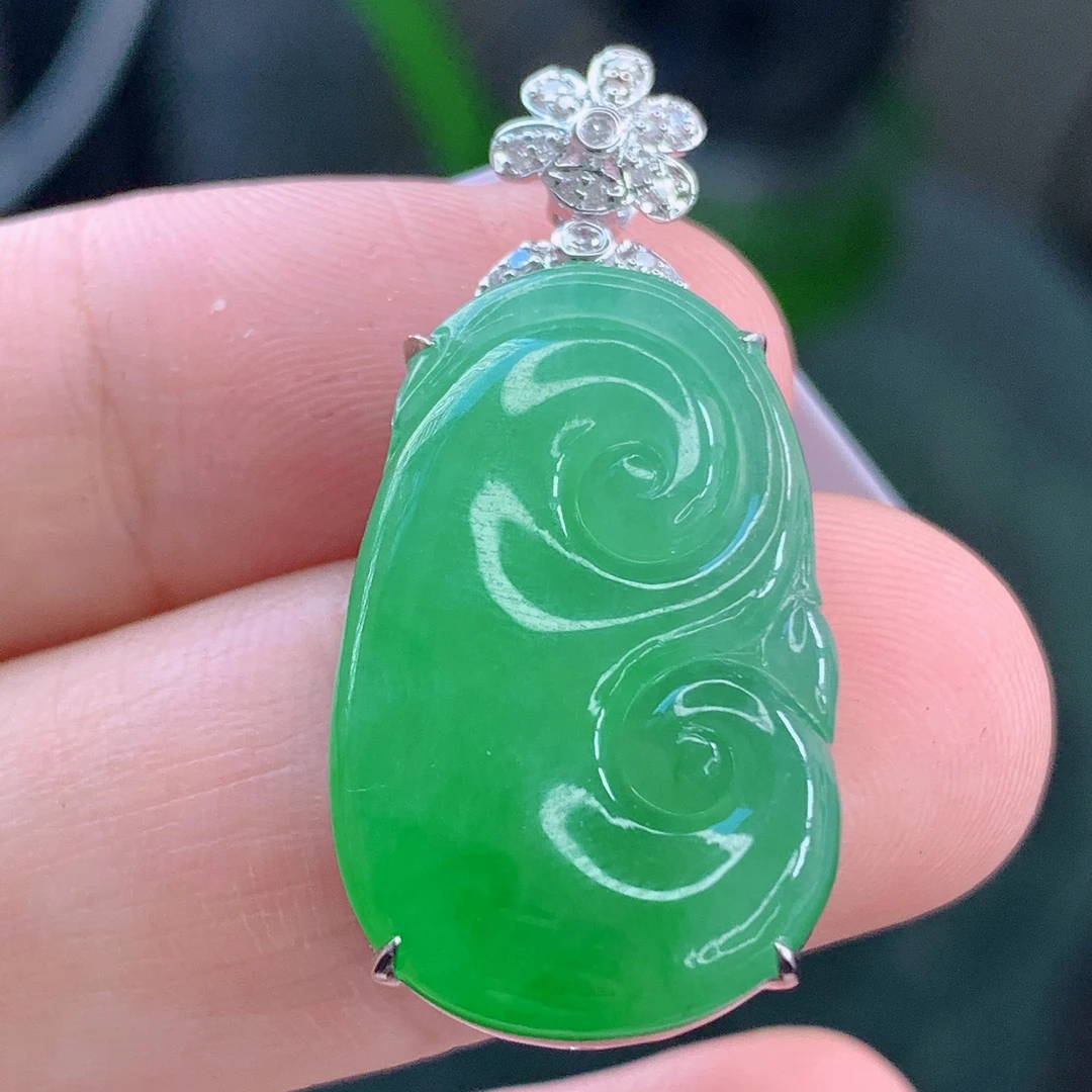 天然缅甸A货满绿翡翠如意吊坠18k金镶嵌