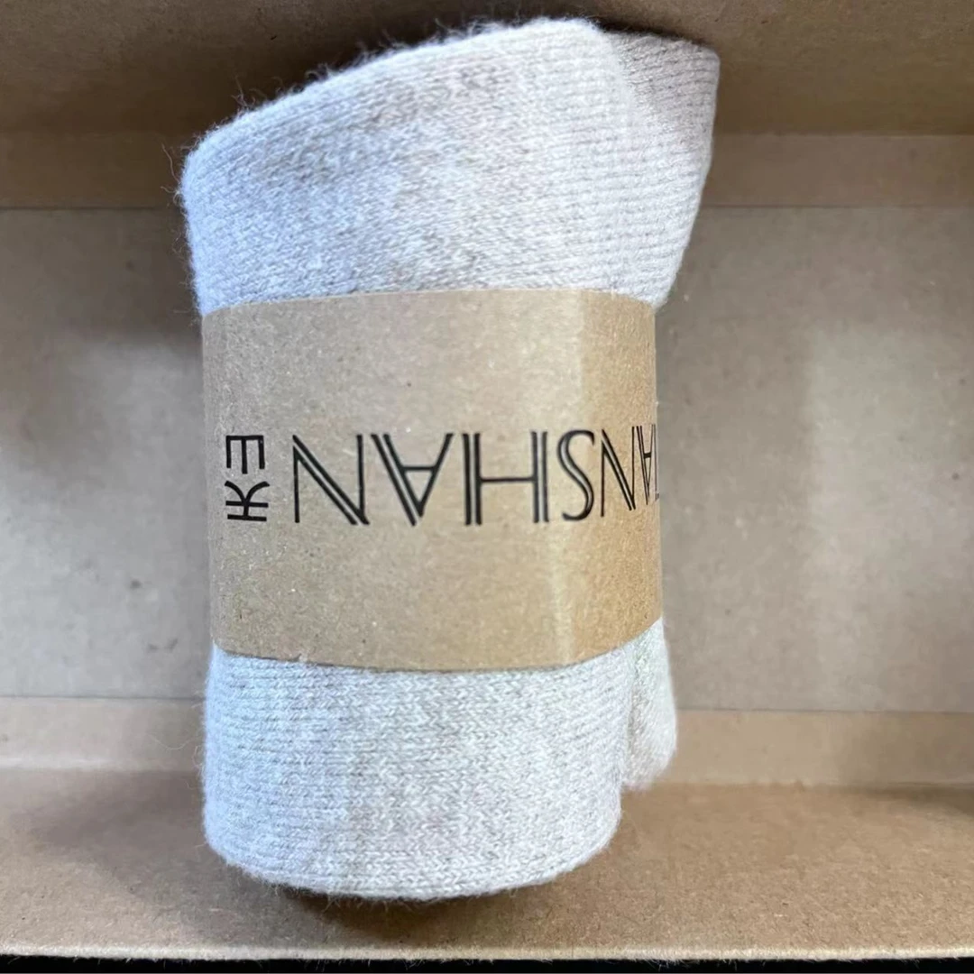 天山品牌棉袜 1双