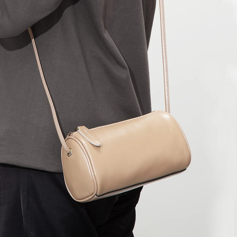 小众女包2025新款真皮小包包网红时尚复古单肩包百搭夏季圆筒包潮