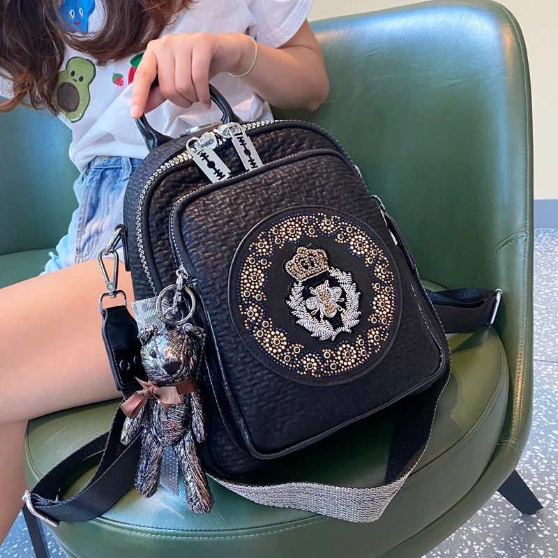 牛皮双肩包2025新款时尚洋气刺绣女士背包潮流百搭多用休闲旅行包