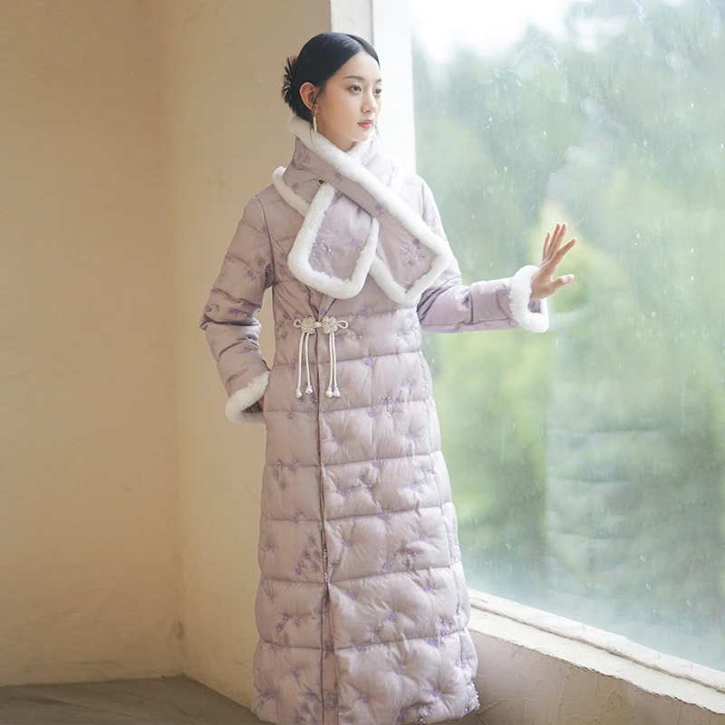 初蝉羽绒服女装冬中长款加厚刺绣【保暖羽绒服】国风盘扣外套1130-N