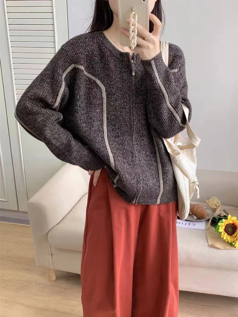 深蓝色圆领长袖针织毛衣外套女秋季洋气复古宽松设计感小众上衣