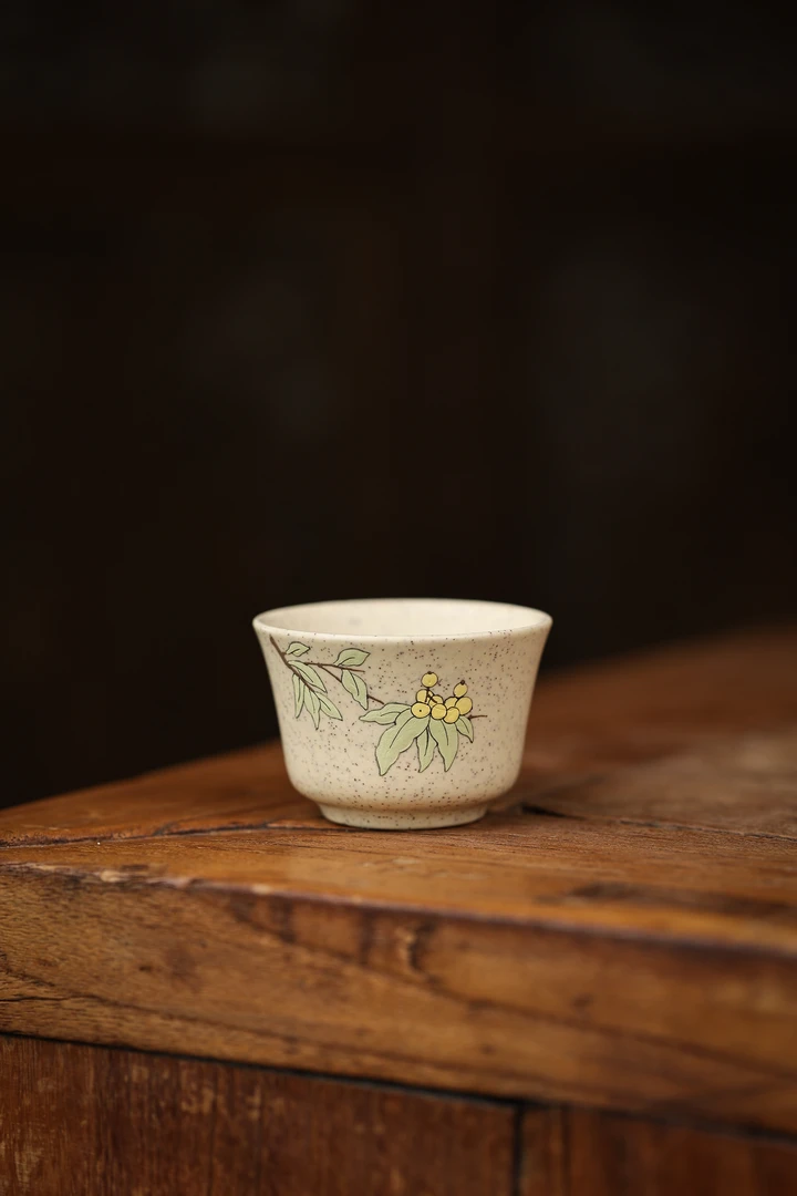 《枇杷若身杯》原矿段泥手工高端紫砂主人杯