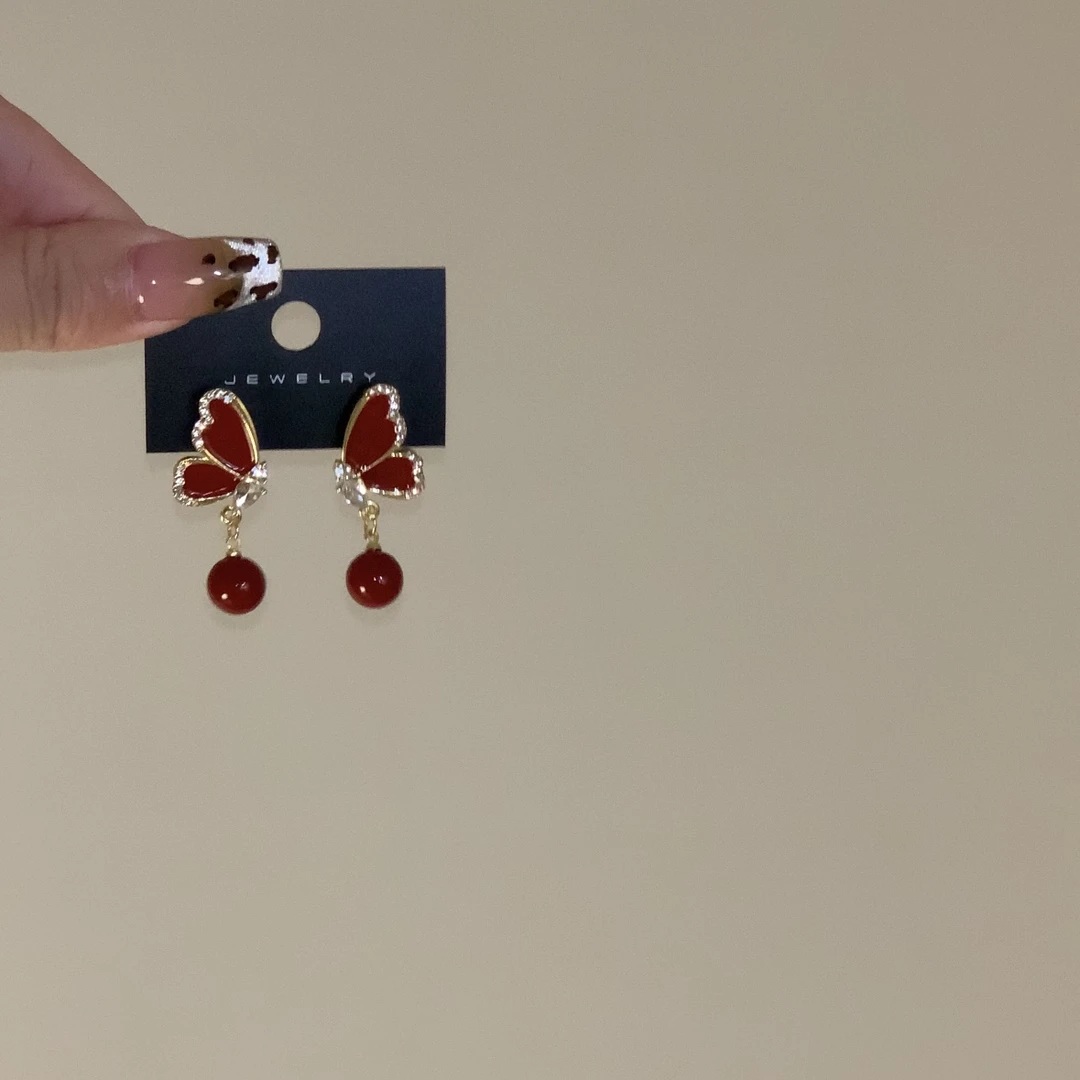 合金耳饰 安可拉红蝴蝶新年耳饰气质设计感2024年时尚百搭耳环