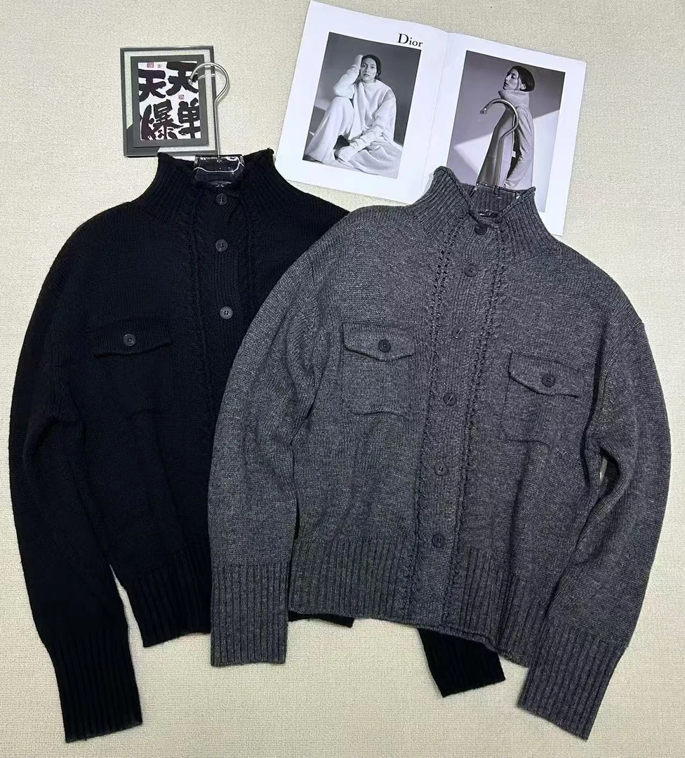 6296-21082 半高领纽扣针织开衫