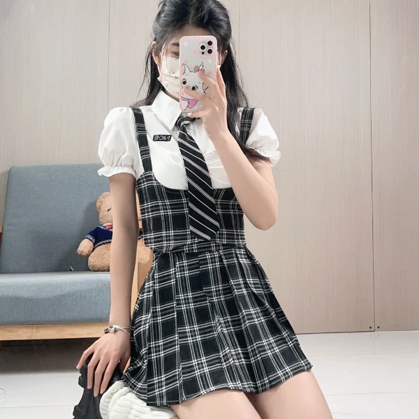 制服jk套装女泡泡袖衬衫马甲背心夏装新款半身裙格子三件套