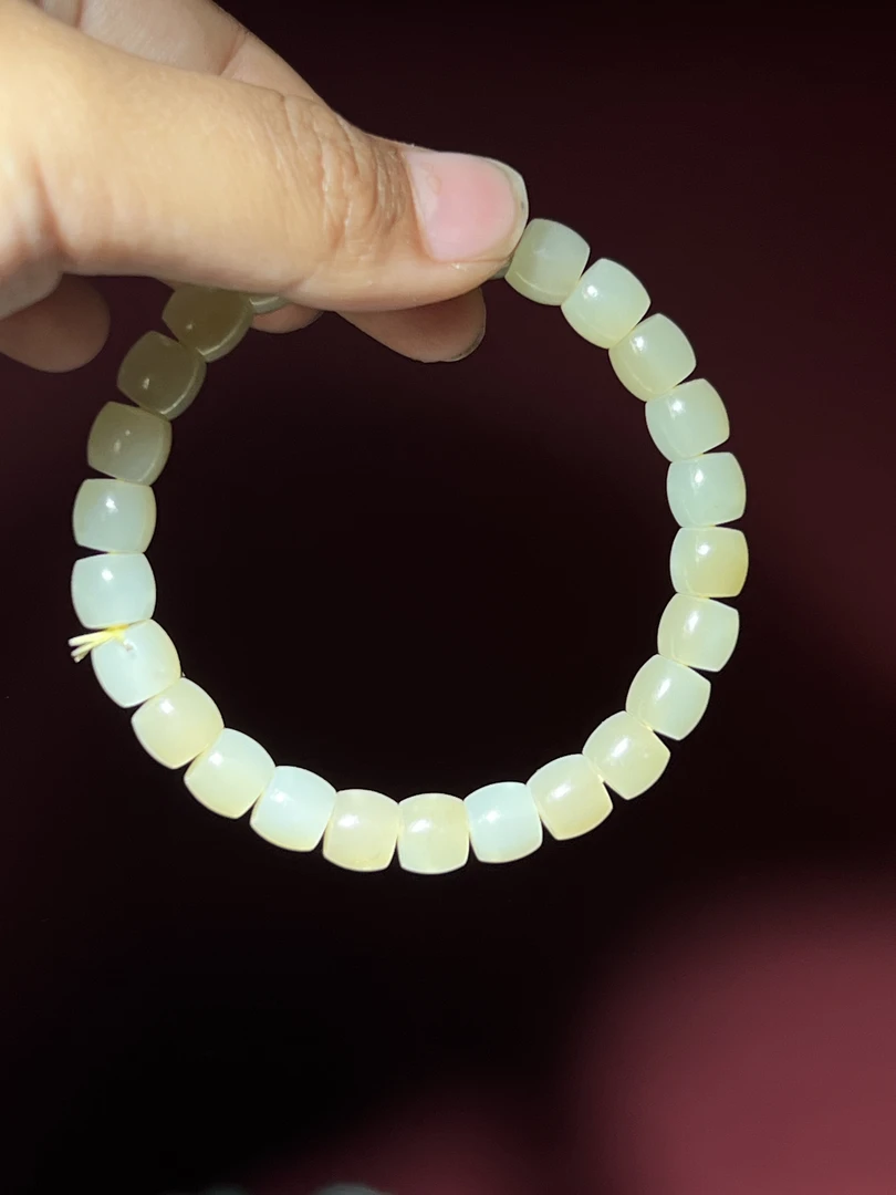 新疆和田玉且末料归圆珠手串