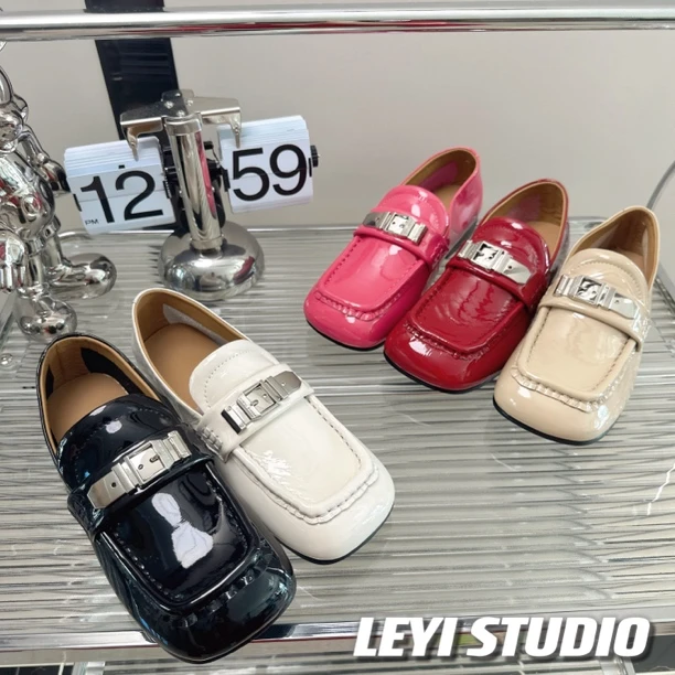 【713-71】英伦风牛漆皮豆豆乐福鞋糖果色平底休闲百搭方头真皮鞋