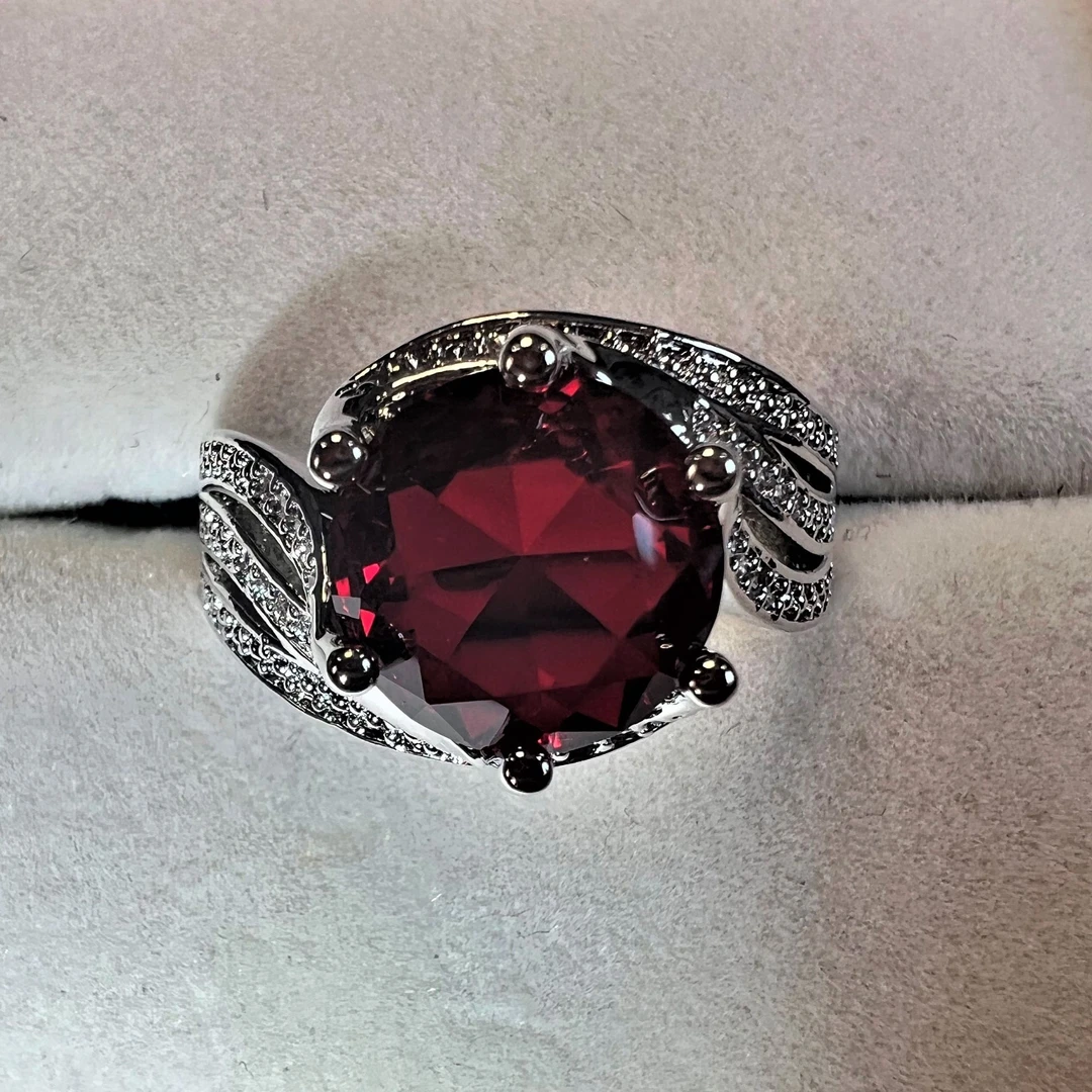 戒指  【私人定制】收藏级轻奢气质时尚精致戒指HJZ022B