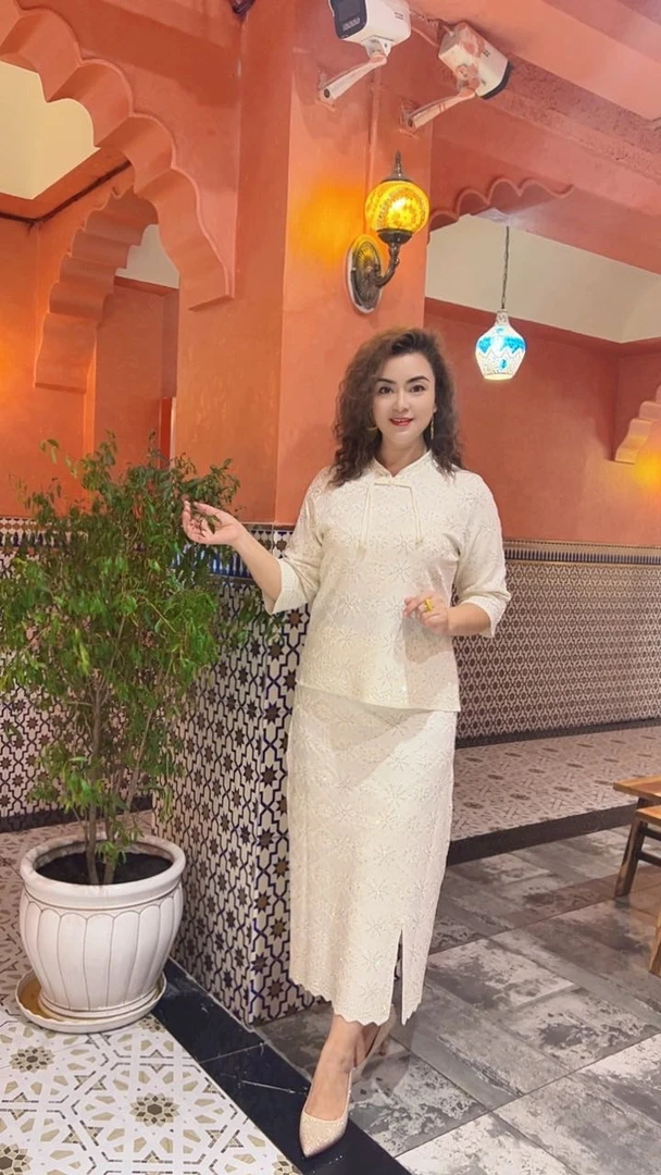 【何玲大码女装高订】针织24250新中式秋冬两件套裙 新