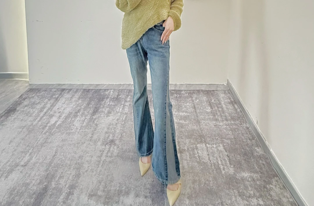 复古秋冬新款拼接显瘦设计感微喇牛仔裤