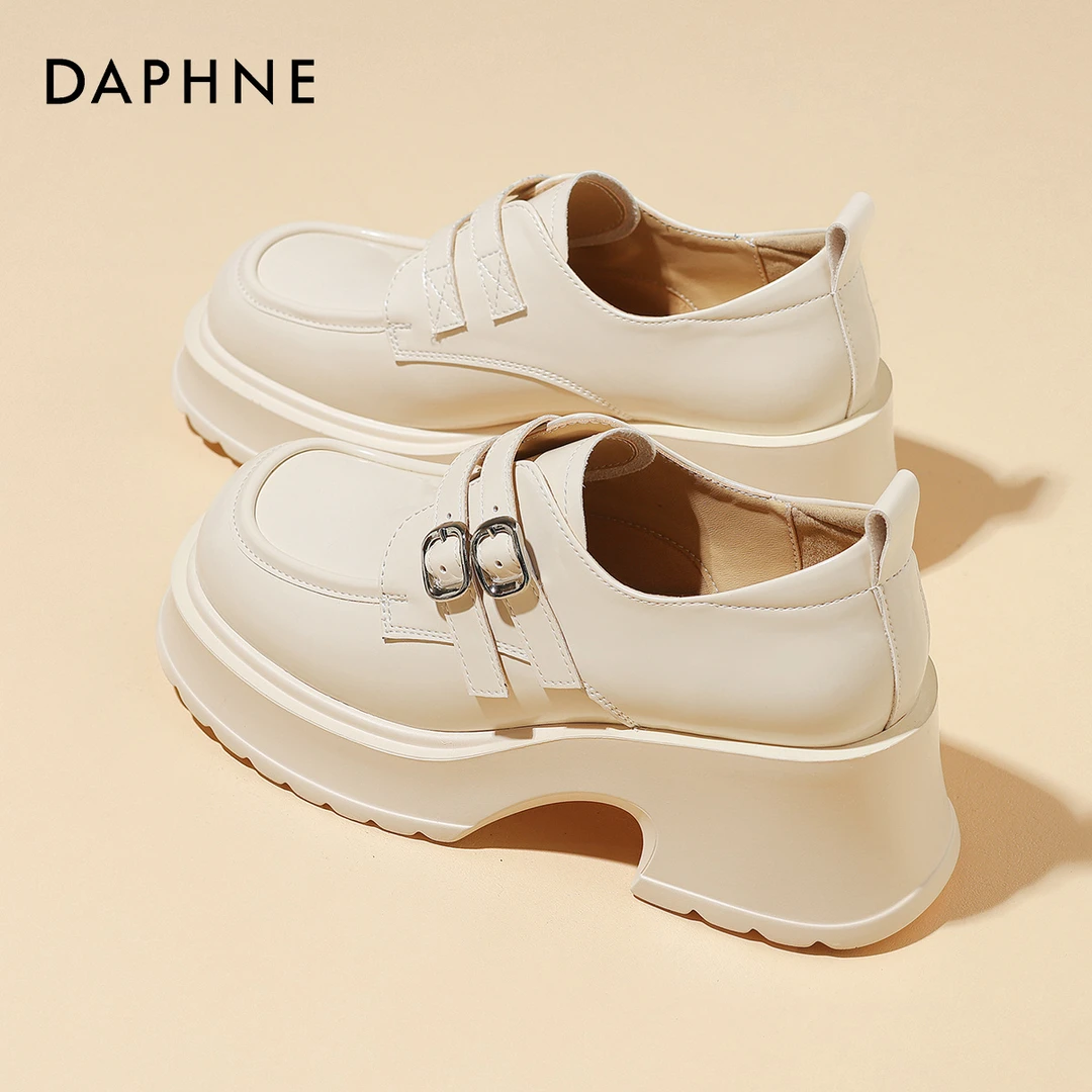 达芙妮厚底乐福鞋2025春季新款单鞋透气增高猪腰子网红英伦风女