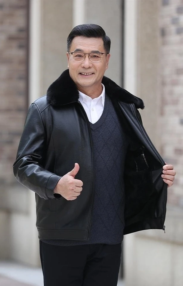 新款休闲大毛领爸爸加绒皮衣223