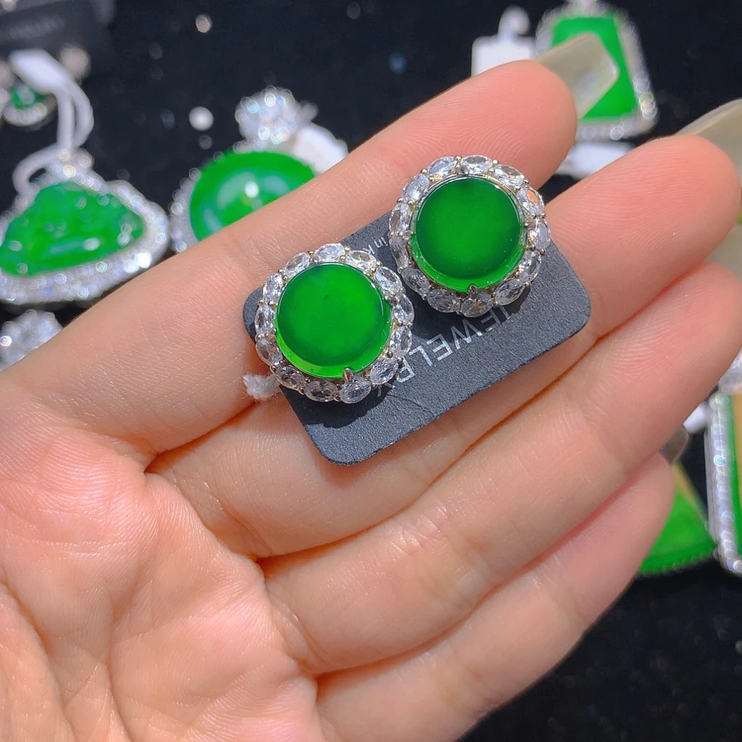 翡翠颈饰银S925镶嵌翡翠