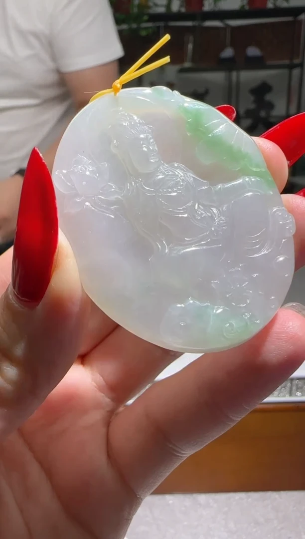【闪购商品】翡翠颈饰未镶嵌天然翡翠A货吊坠
