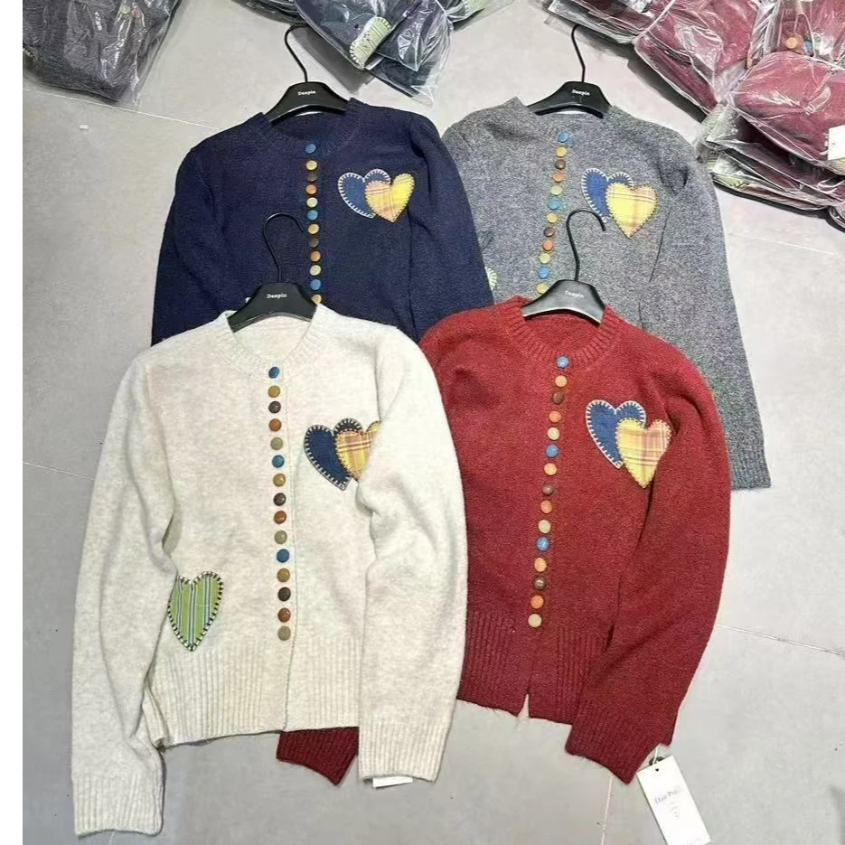 新款爱心百搭显瘦上衣