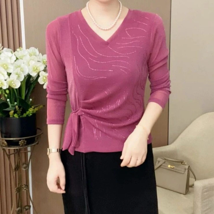 2024秋季新款V领系带烫钻女士打底衫时尚气质百搭显瘦网纱小衫女
