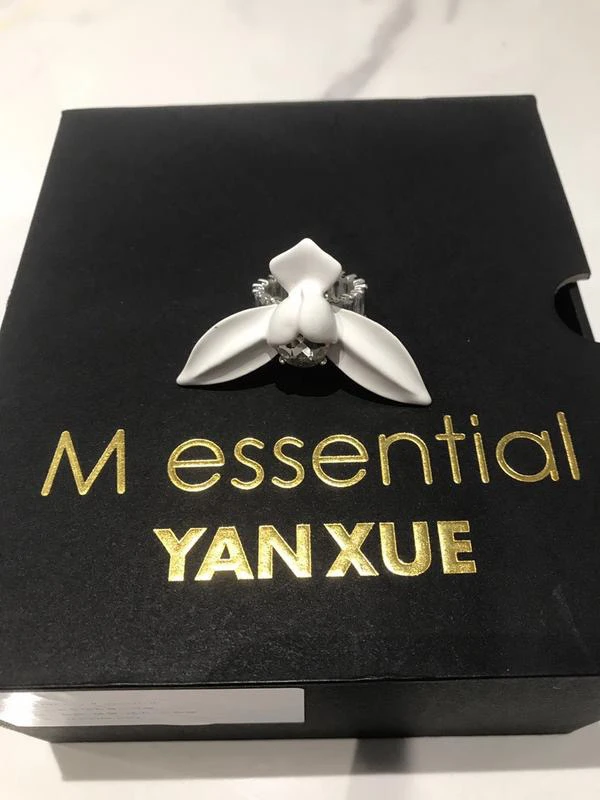 锌合金锆石戒指 0043白瓷花戒指