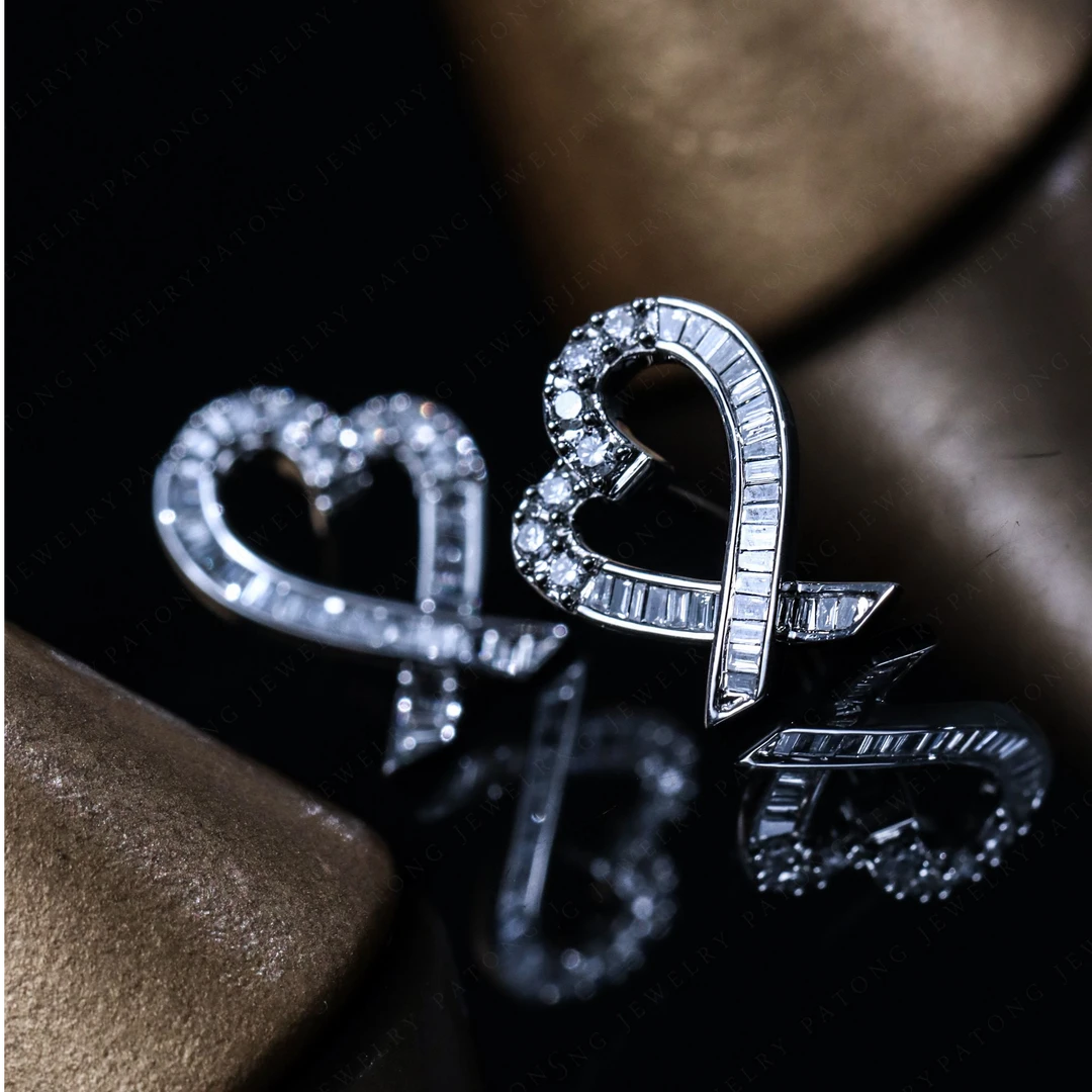 简约心形钻石耳钉