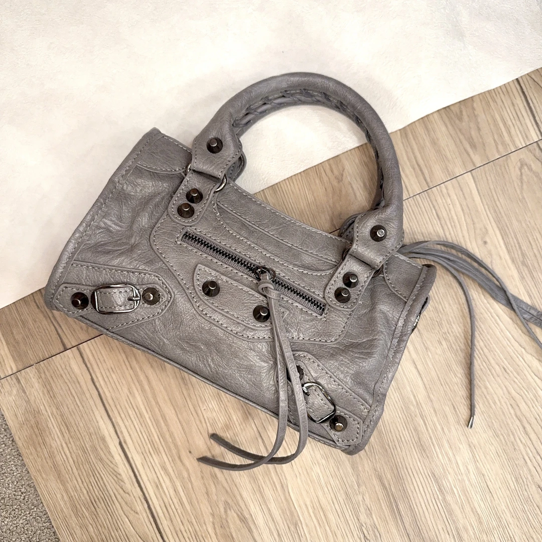 BLAVCPEON【莱特】时尚百搭通勤女士手提包B8430170H