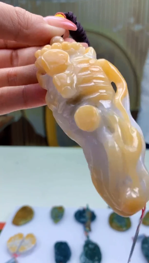 【闪购商品】定制翡翠未镶嵌4852ty-毛货挂件82