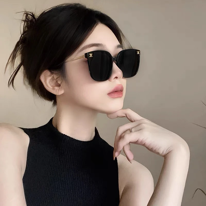 女士方框偏光太阳镜高级感大框圆脸显瘦防紫外线遮阳镜复古黑色