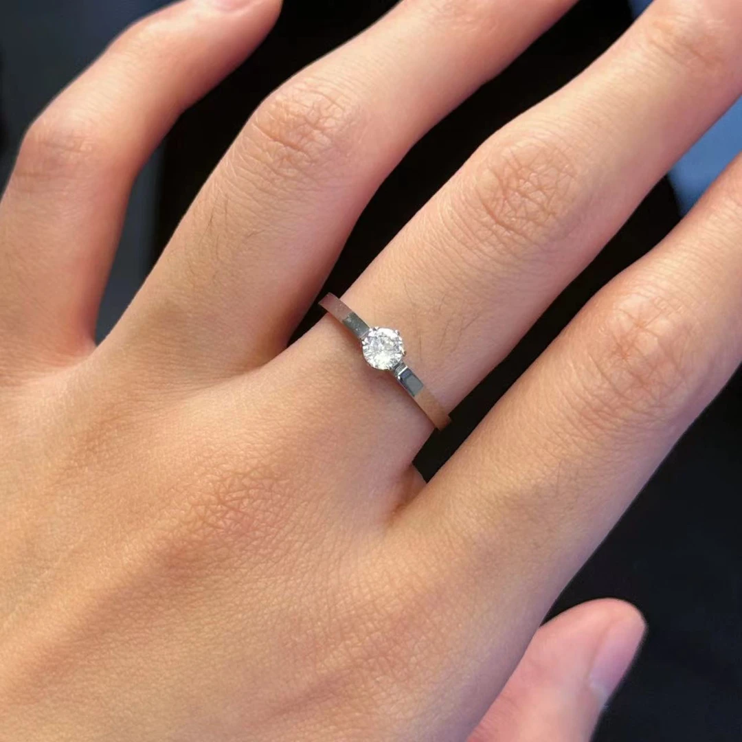 钛钢锆石戒指 BIBI【单颗锆石】戒指J028