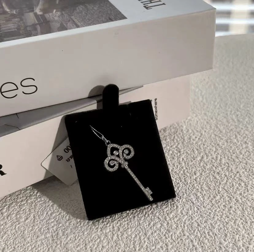 【N·5高定珠宝】 大鸢尾花钥匙吊坠（不含链）38好物节