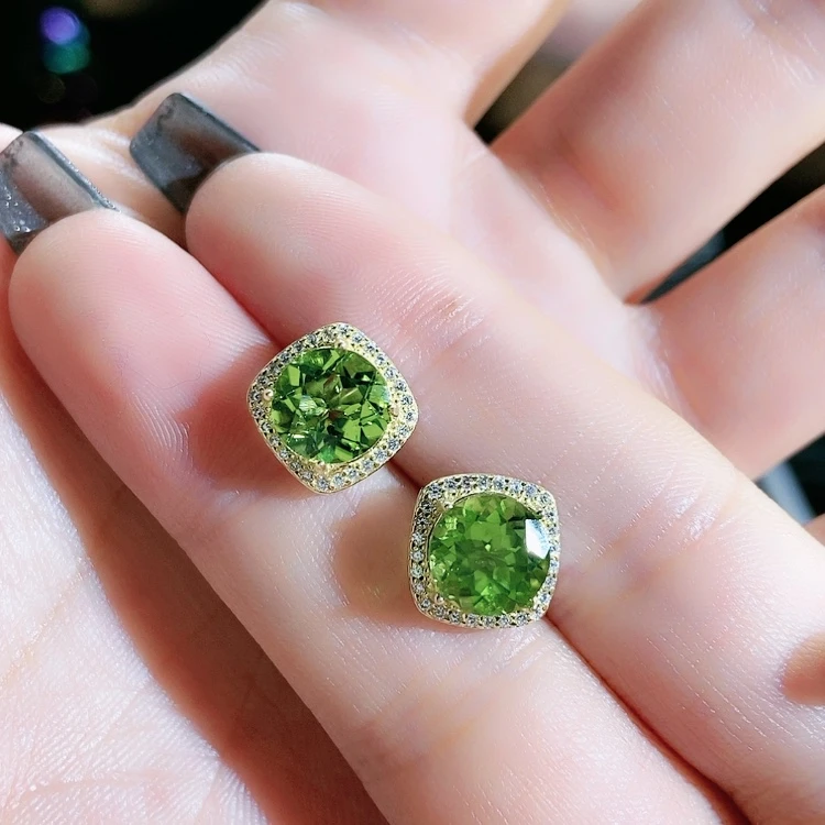 【闪购商品】橄榄石耳饰银S925镶嵌