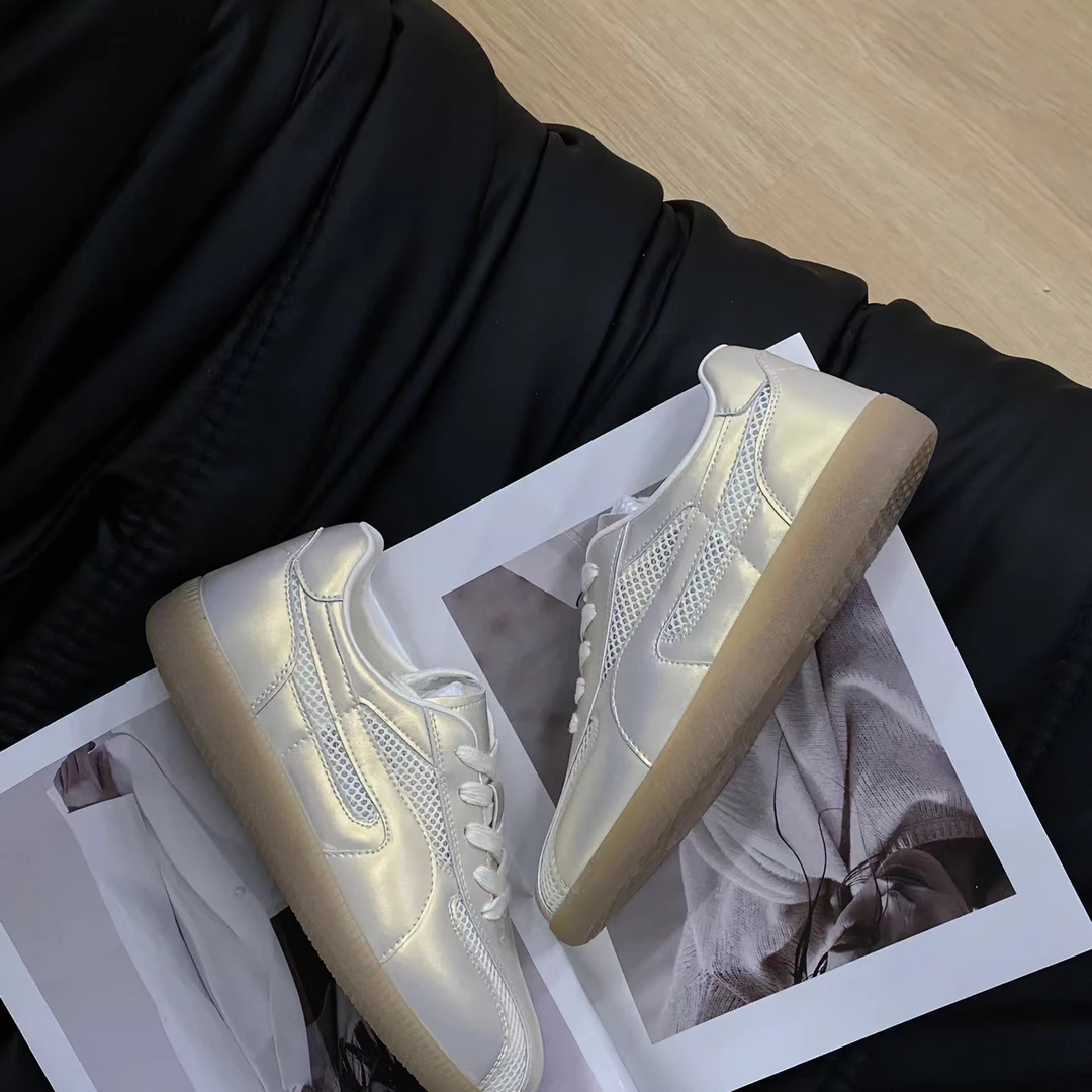 德训鞋夏新款夏阿甘复古女鞋8837