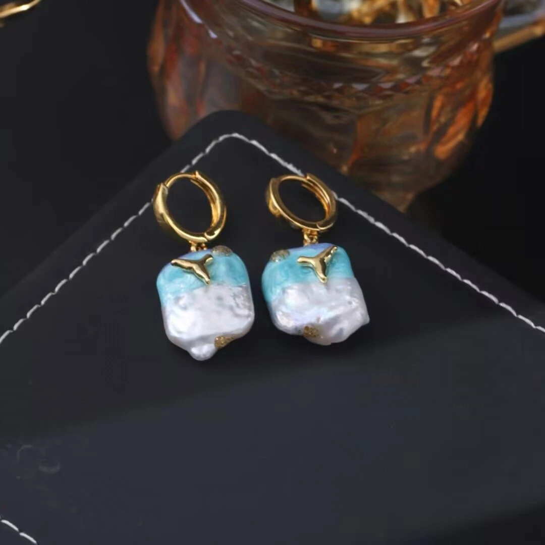 铜合金耳饰 《货号7583》 鲸鱼海岸海底吊坠