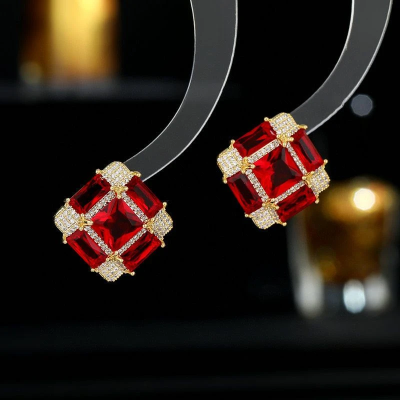 铜合金耳饰 《货号1333》正方形锆石耳钉