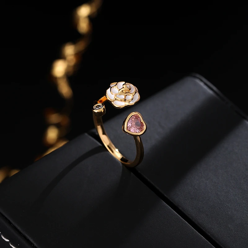 铜合金合成锆石戒指 《货号6446》山茶花戒指