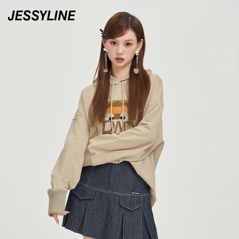 jessyline春季新款 杰茜莱卡其色连帽宽松卫衣224K龙年穿搭