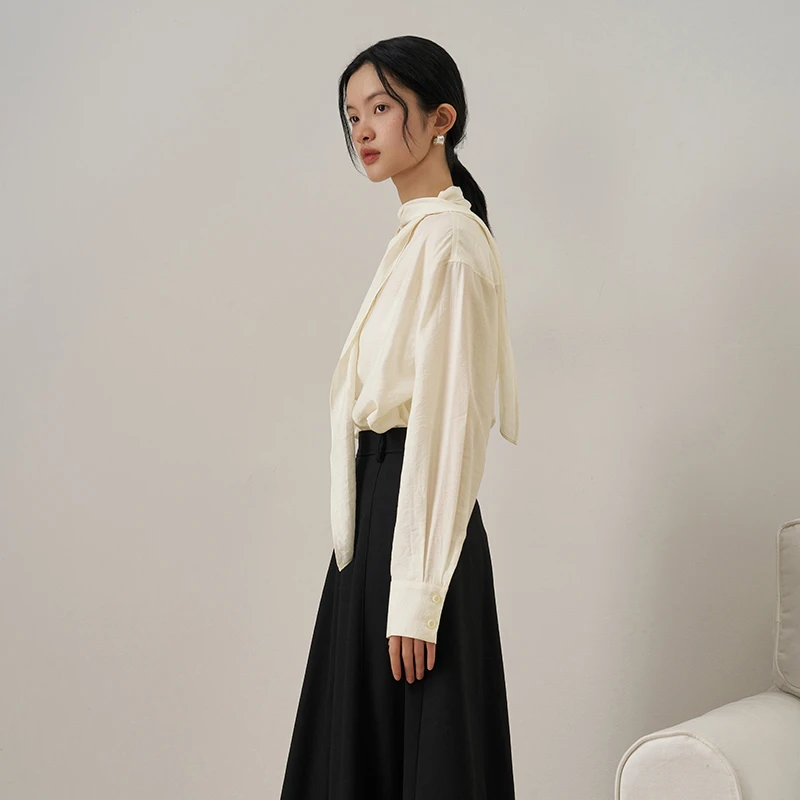 jessyline2025早春新款 杰茜莱设计感小众淑女衬衫 433102172