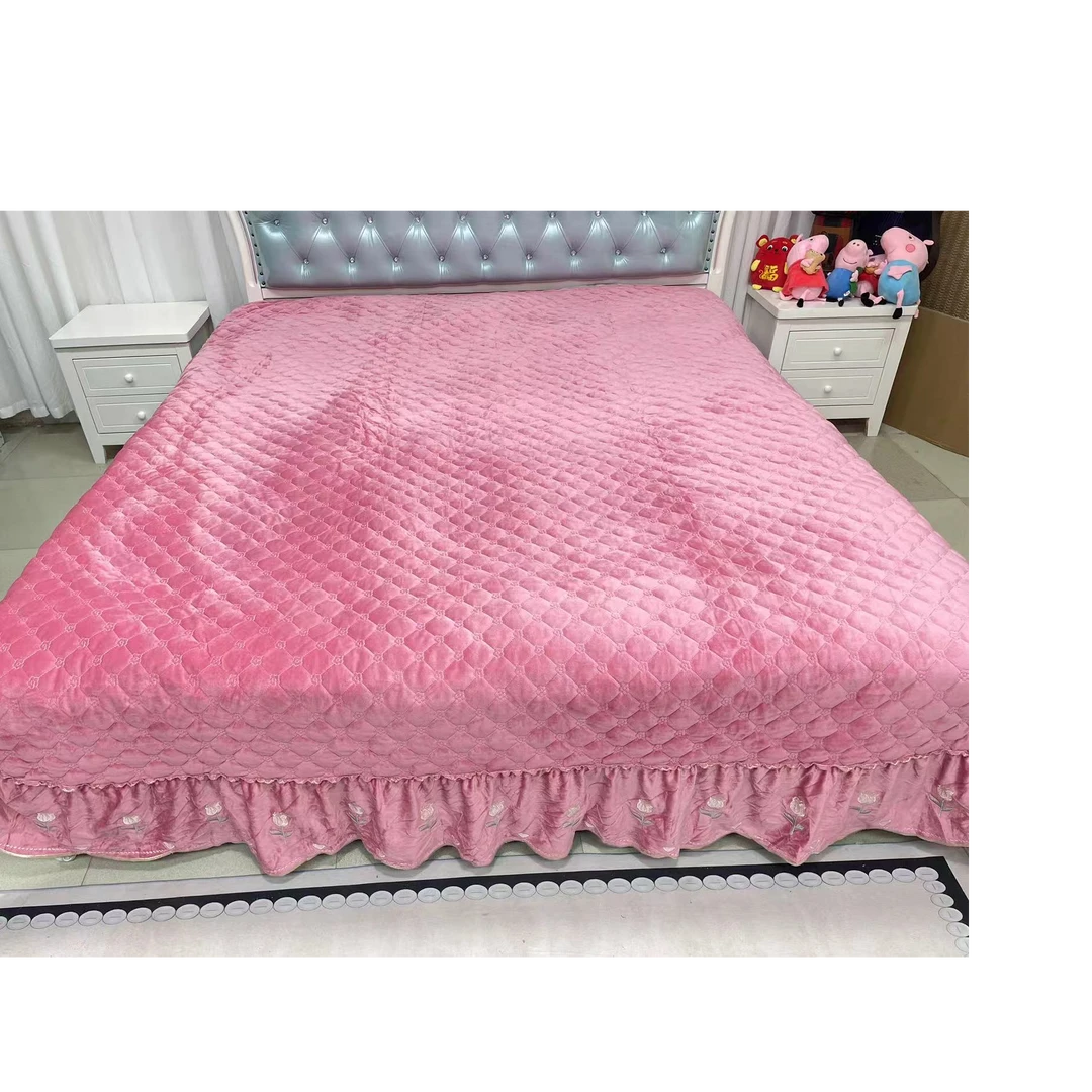 三层夹棉床盖  加绒加棉 绣花床盖防滑.透气.