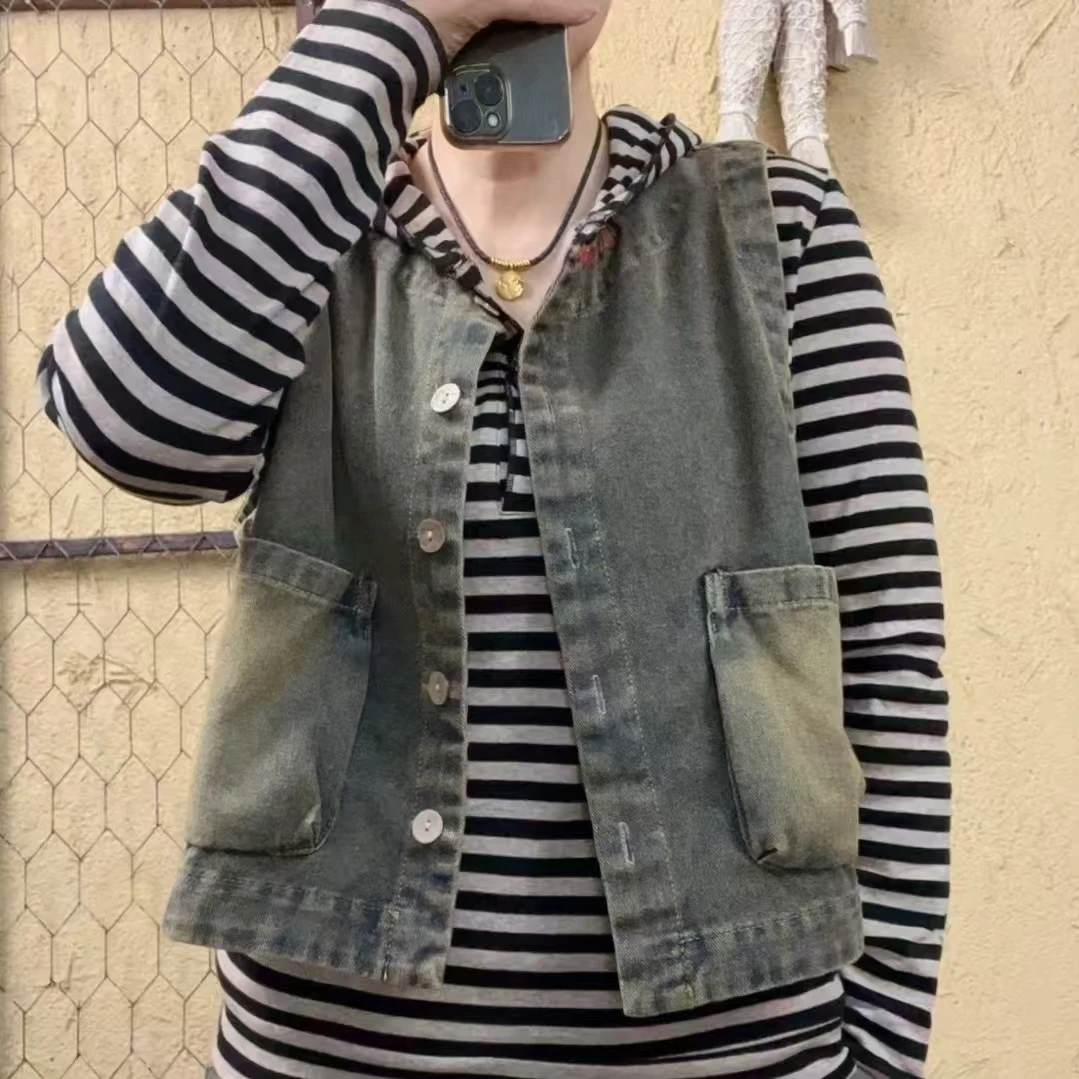 啵啵CM5507春款双口袋后面收边牛仔马甲