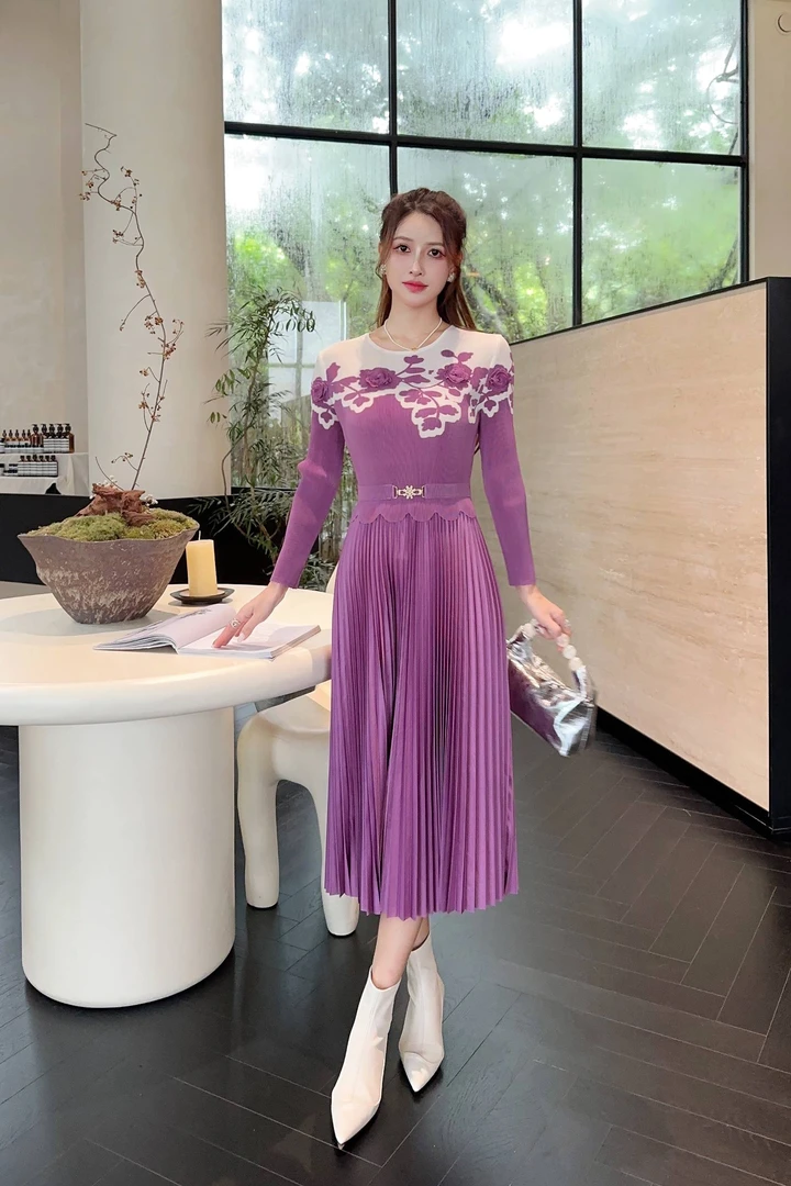 【文文家】SK8308贴花拼色收腰连衣裙&秋季轻奢女装