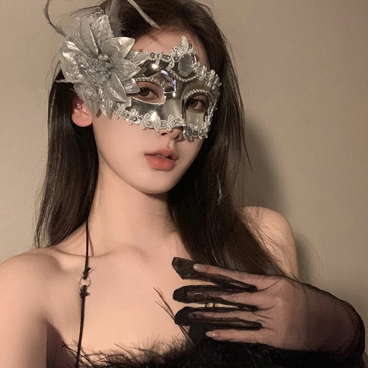 化妆假面舞会派对性感半面妆女半脸情趣蕾丝面具万圣节羽毛面罩