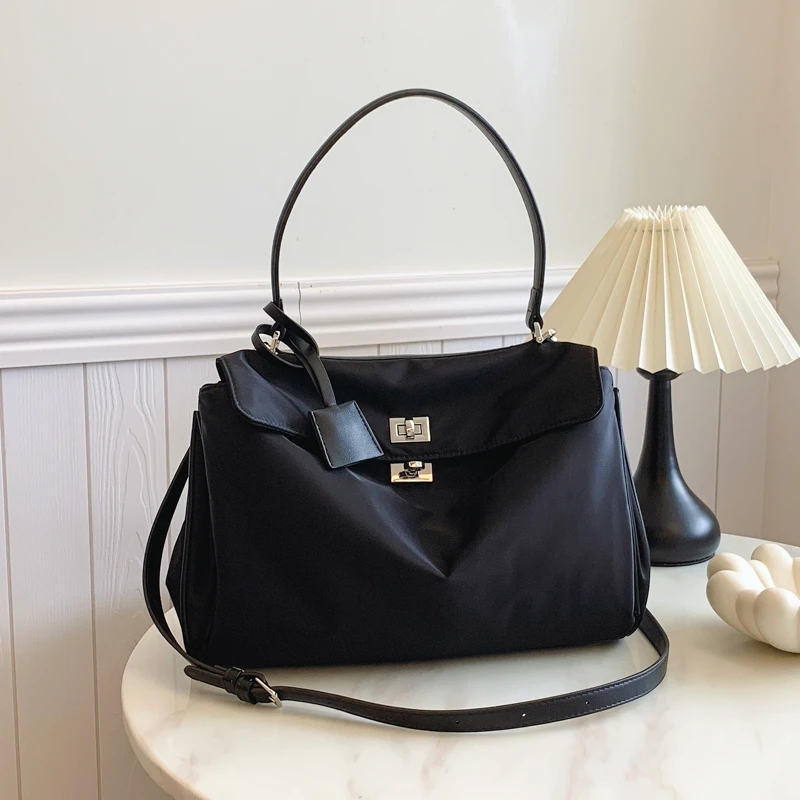 高级时尚新款百搭简约大容量包包小众纯色单肩韩版腋下通勤轻便