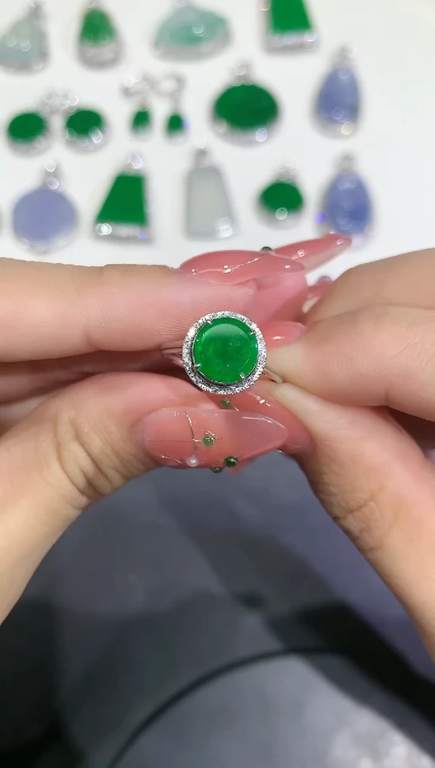 【闪购商品】翡翠戒指18K金镶嵌2中国好珍宝团购