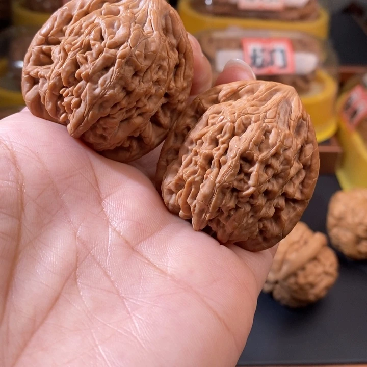 文玩核桃吊坠小*董虎头王