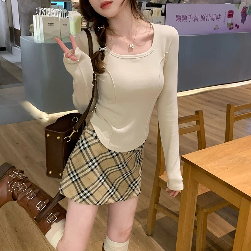 百搭设计感长袖正肩T恤女潮纯欲软糯德绒细鱼骨弧边U领显胸打底衫